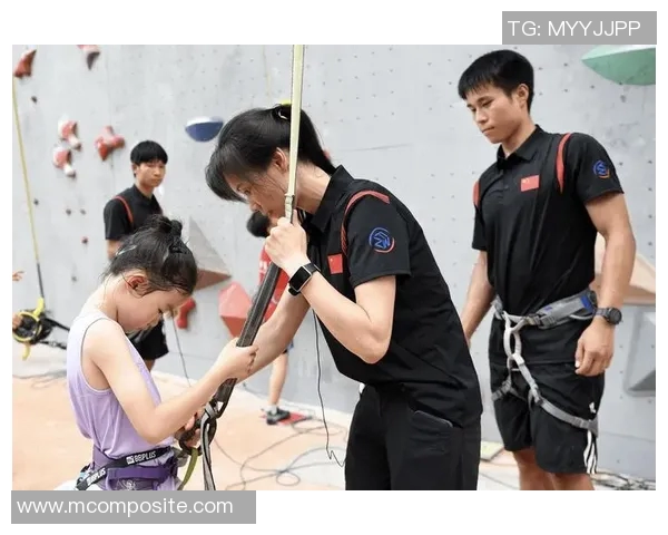 攀岩深度探索：揭秘北京攀岩队如何实现技能与战术的全面转型