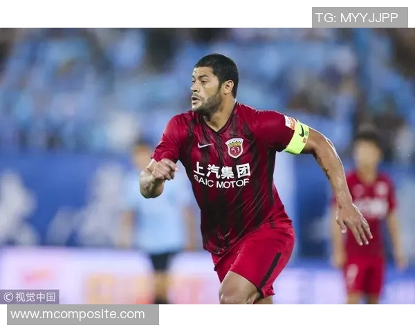 杭州足球队的转型之路:从传统强队到现代化足球俱乐部的探索与挑战 杭州足球队的转型之路:从传统强队到现代化足球俱乐部的探索与挑战