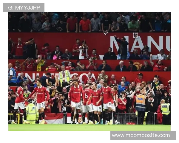 利物浦与曼联激战在即2月24日巅峰对决引发球迷热议 利物浦与曼联激战在即2月24日巅峰对决引发球迷热议