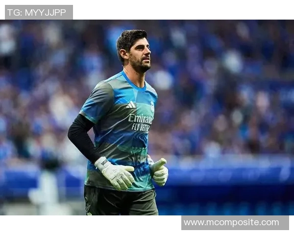 库尔图瓦：守护球门的铁血战士与足球世界的传奇故事