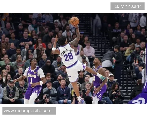 湖人对决篮网精彩回顾：明星球员表现与比赛亮点分析