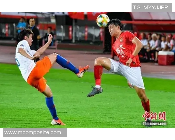 鲁能与恒大激战回顾精彩瞬间分析与赛后点评