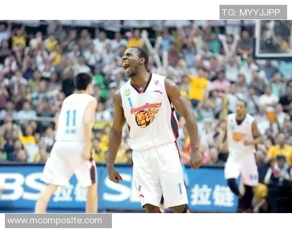 哈德森的传奇旅程探索他在篮球历史中的影响与成就