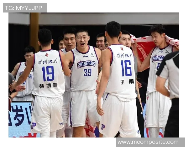 杭州篮球队荣登篮球配合排行榜第七名展现团队实力与默契 杭州篮球队荣登篮球配合排行榜第七名展现团队实力与默契