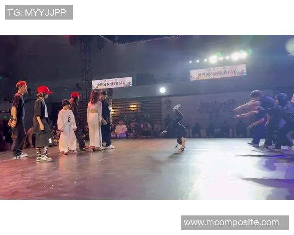 武汉街舞队荣登全国灵活性排行榜第十名展现出色实力与风采 武汉街舞队荣登全国灵活性排行榜第十名展现出色实力与风采