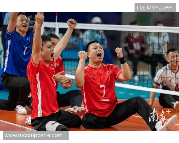 重庆排球队的耐力揭秘：排球巨献背后的坚持与拼搏精神